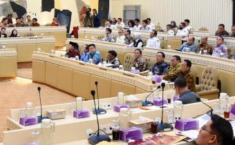 Bawaslu_Bersama Komisi II DPR