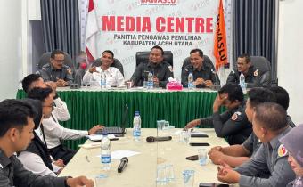 Pimpinan_Jajajaran Sekretariat Bawaslu Aceh Utara