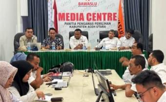 Jajajaran Bawaslu Aceh Utara Bersama Tim Monev Bawaslu RI